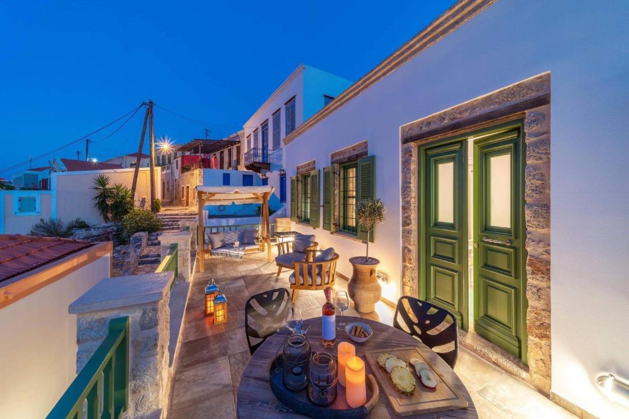 Muse Clio Villa Chalki Town ภายนอก รูปภาพ