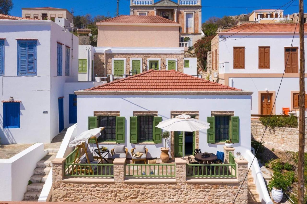 Muse Clio Villa Chalki Town ภายนอก รูปภาพ